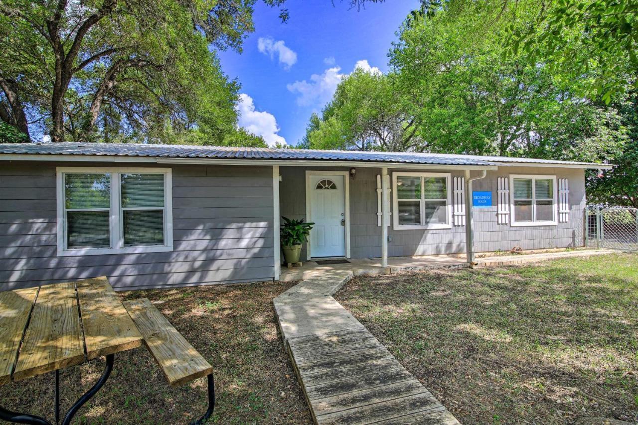 Utopia Family Home, 2 Blocks To Utopia Park! Exterior photo